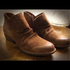 Never Worn! Leather Born Ankle boots